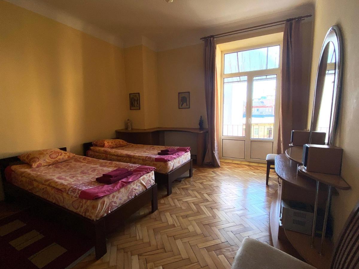 Apartment On Svobody Avenue Liov Exterior foto